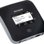 NETGEAR MR2100 Router